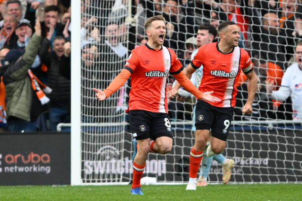 伯恩茅斯的 伯恩茅斯的