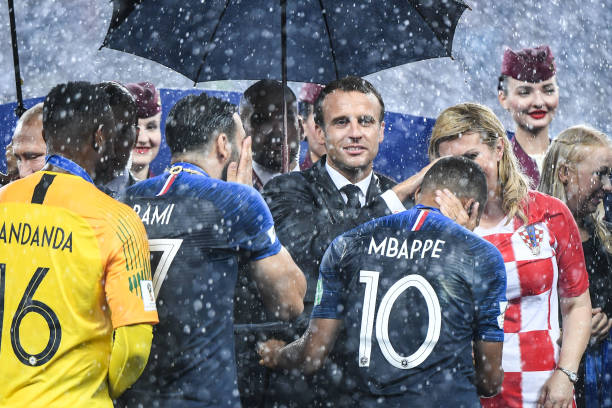 作为一项极 作为一项极