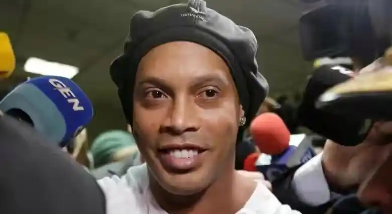 轮主裁判名 轮主裁判名